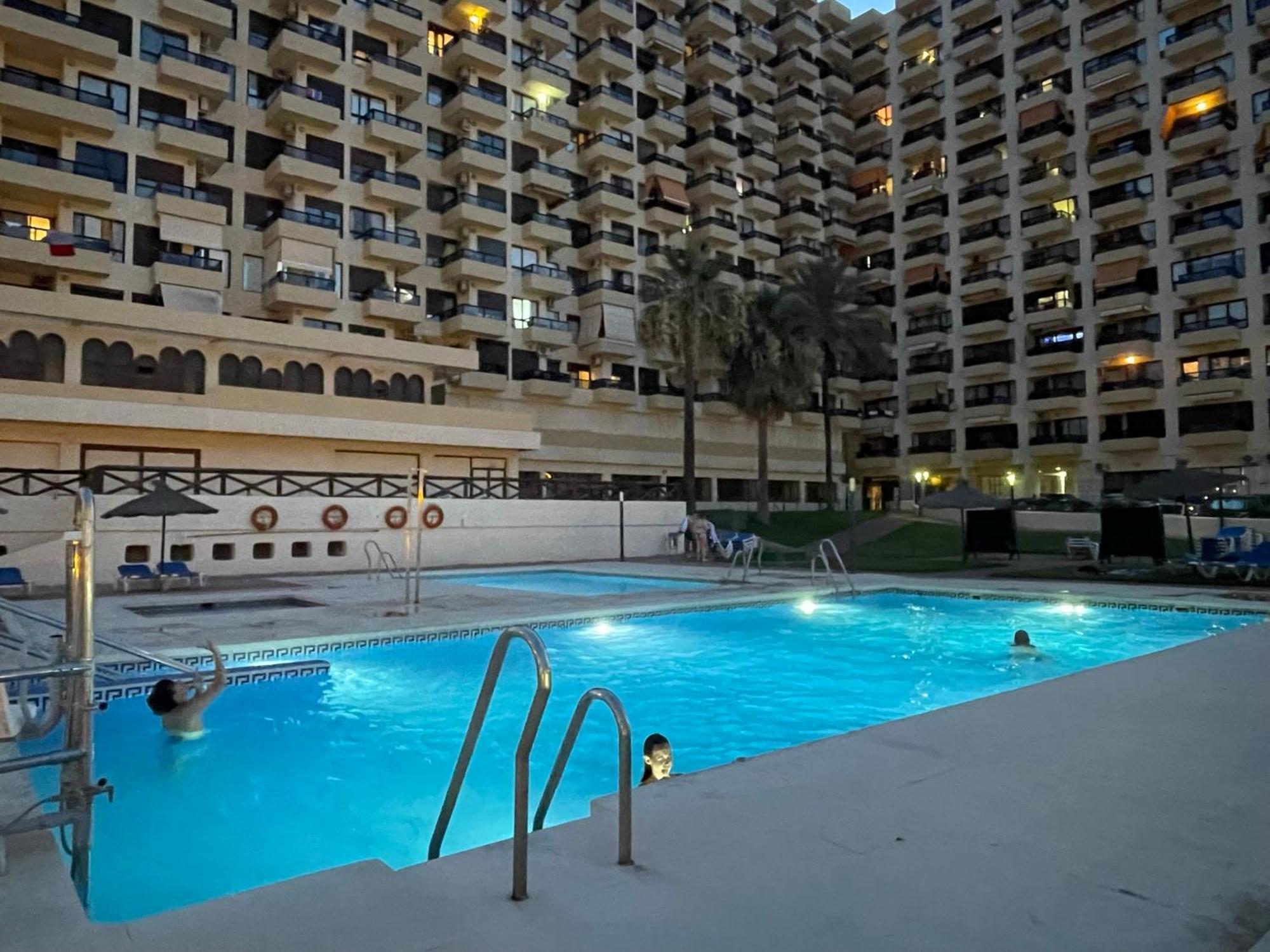 Aloha Playa Vistas Al Mar Apartment Benalmadena Ngoại thất bức ảnh