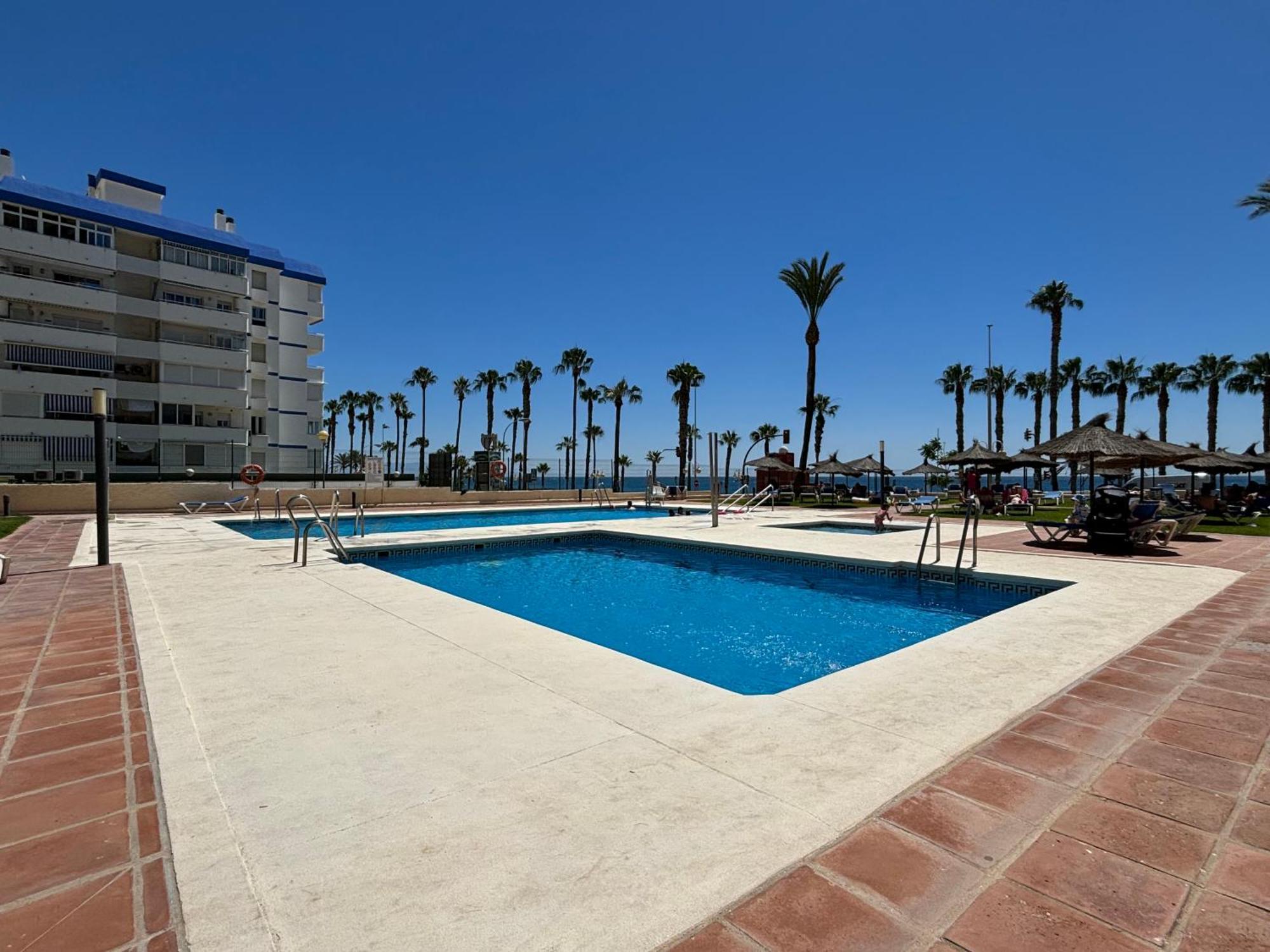 Aloha Playa Vistas Al Mar Apartment Benalmadena Ngoại thất bức ảnh