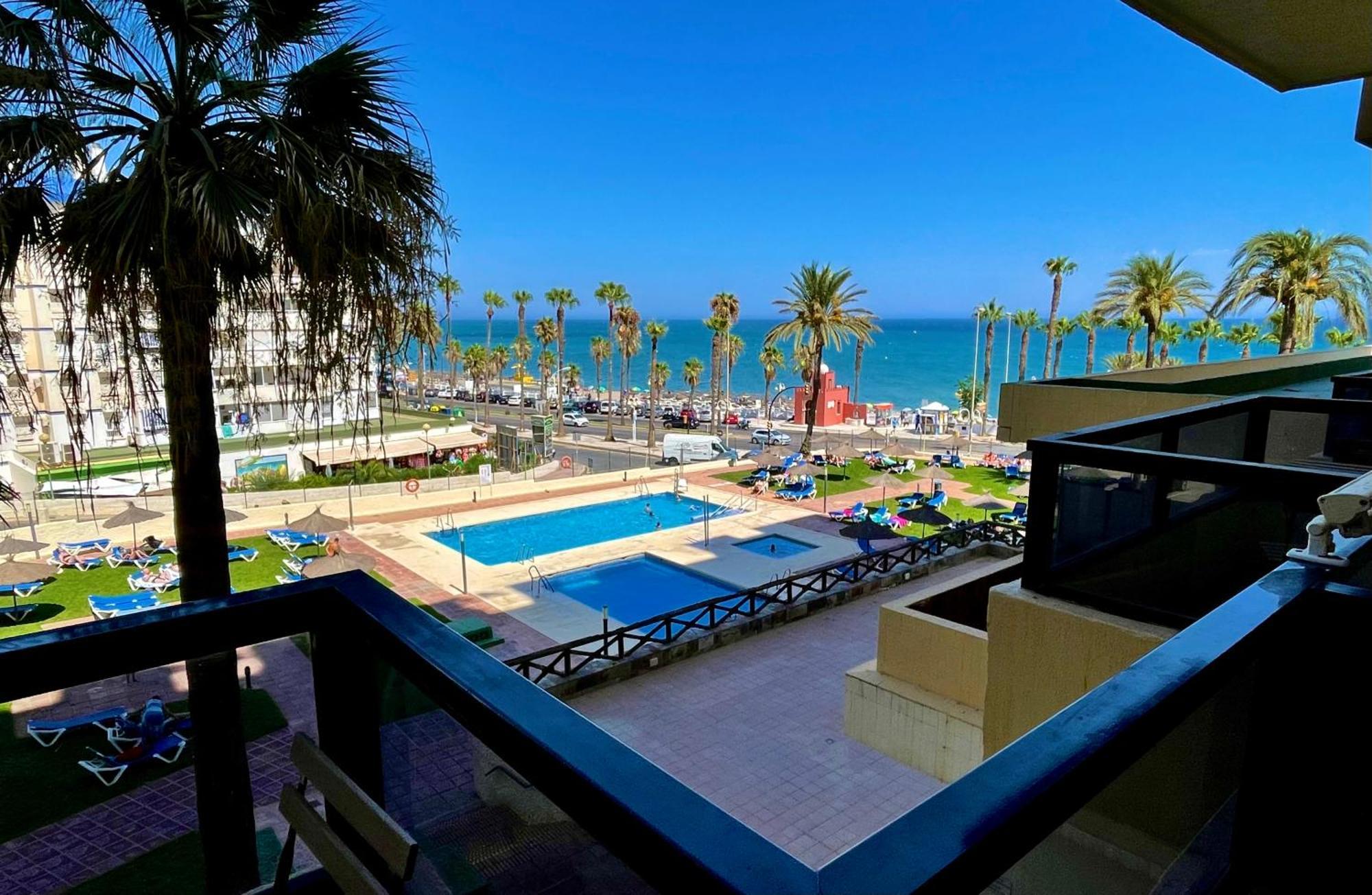 Aloha Playa Vistas Al Mar Apartment Benalmadena Ngoại thất bức ảnh