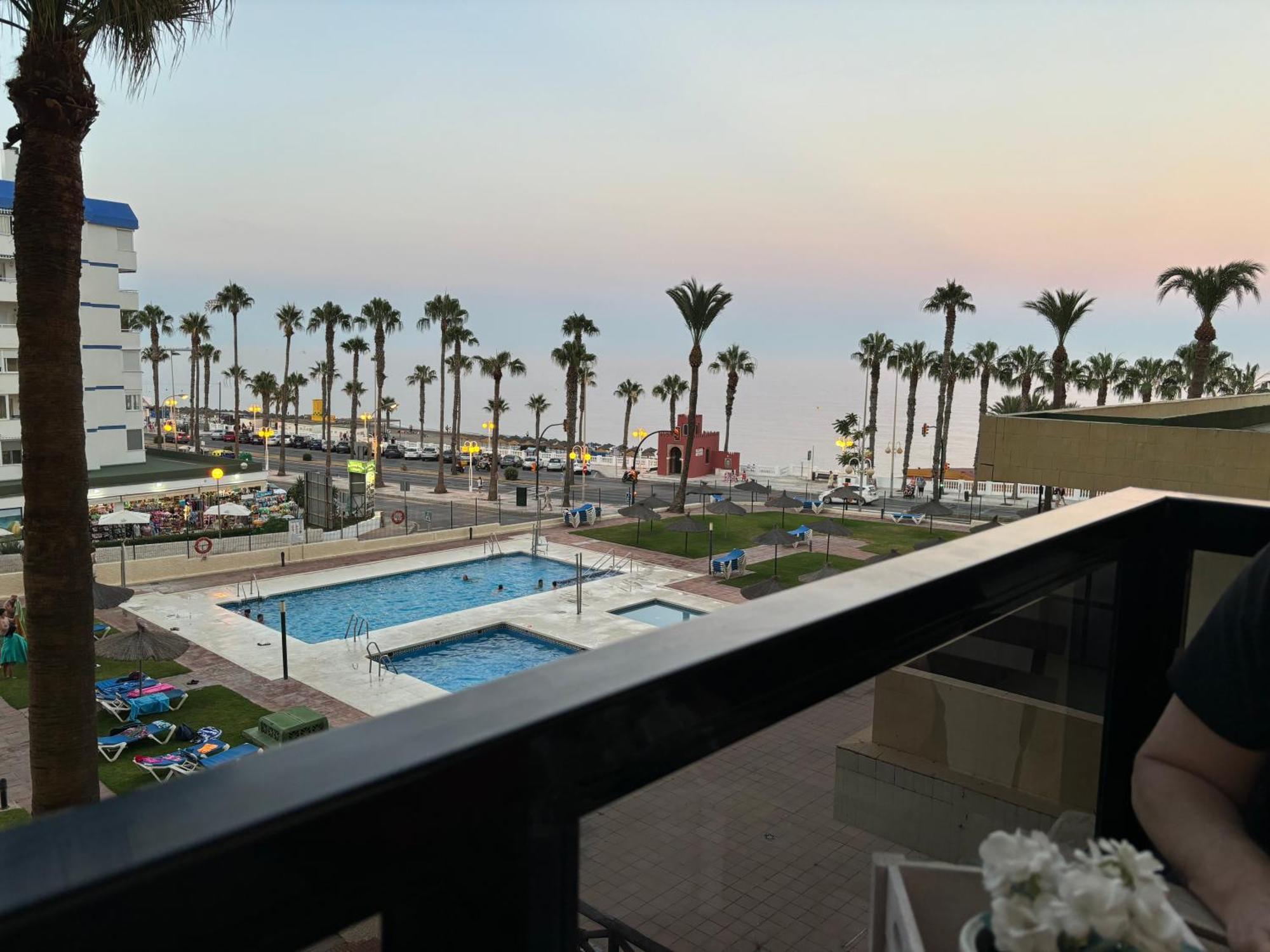 Aloha Playa Vistas Al Mar Apartment Benalmadena Ngoại thất bức ảnh