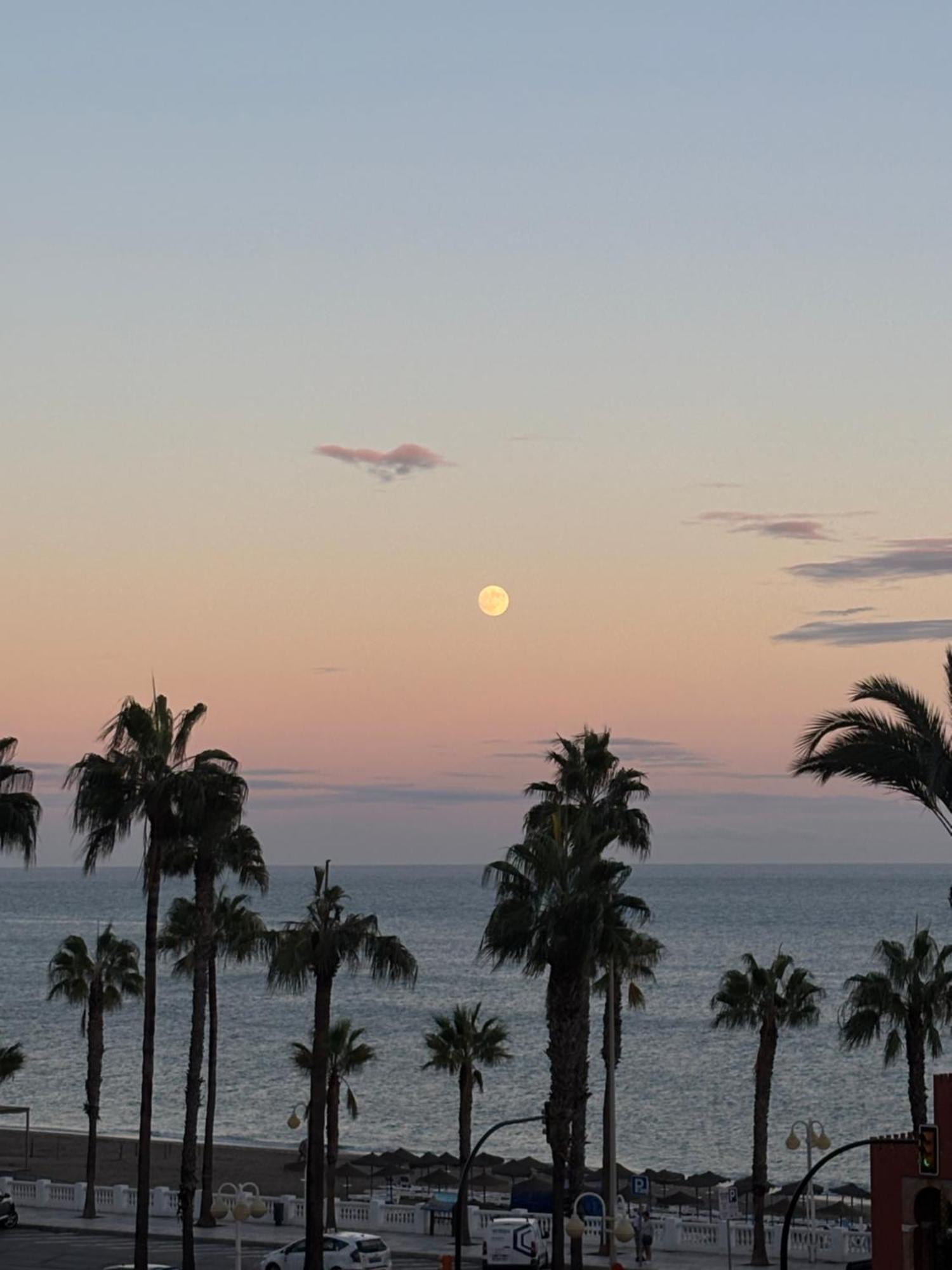 Aloha Playa Vistas Al Mar Apartment Benalmadena Ngoại thất bức ảnh