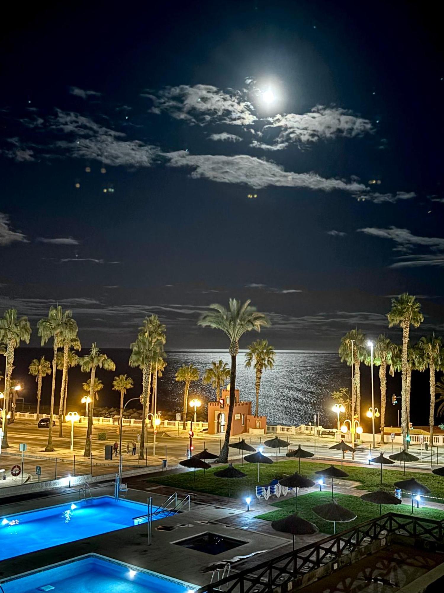 Aloha Playa Vistas Al Mar Apartment Benalmadena Ngoại thất bức ảnh